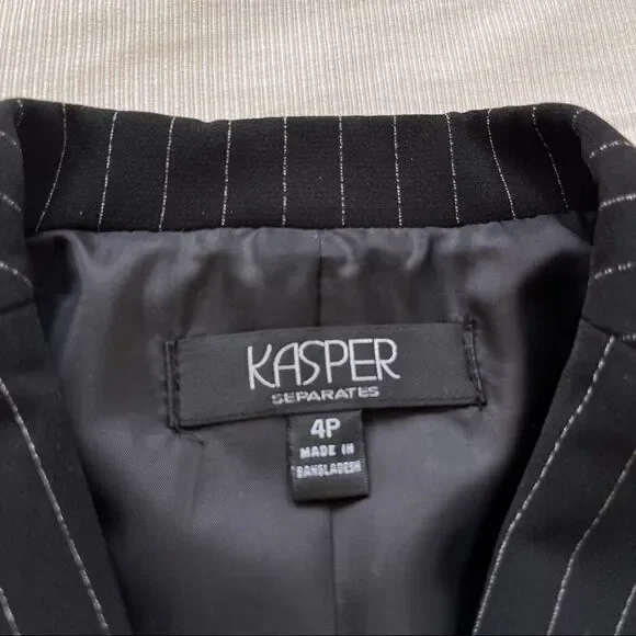 Kasper Womens Petite Jacket Blazer Coat Striped Classic Career Casual Fashion 4P - Picture 2 of 4